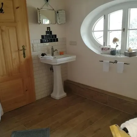 公寓 Ruhige In Seenaher Kuenstlervilla In Gstadt 吉塔特埃姆吉姆