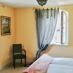 Ruhige In Seenaher Kuenstlervilla In Gstadt * Gstadt am Chiemsee