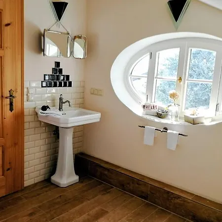 In Seenaher Kuenstlervilla In Gstadt Апартаменты