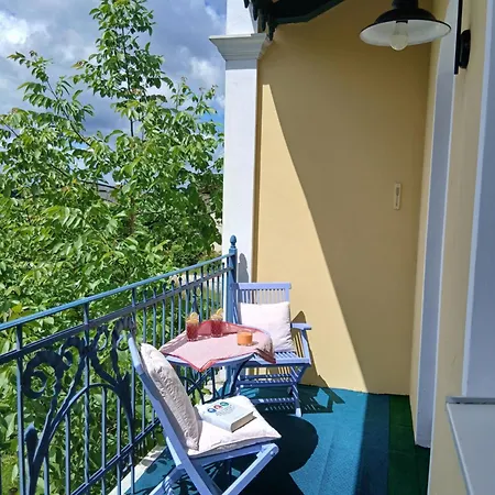 Apartman In Seenaher Kuenstlervilla In Gstadt *